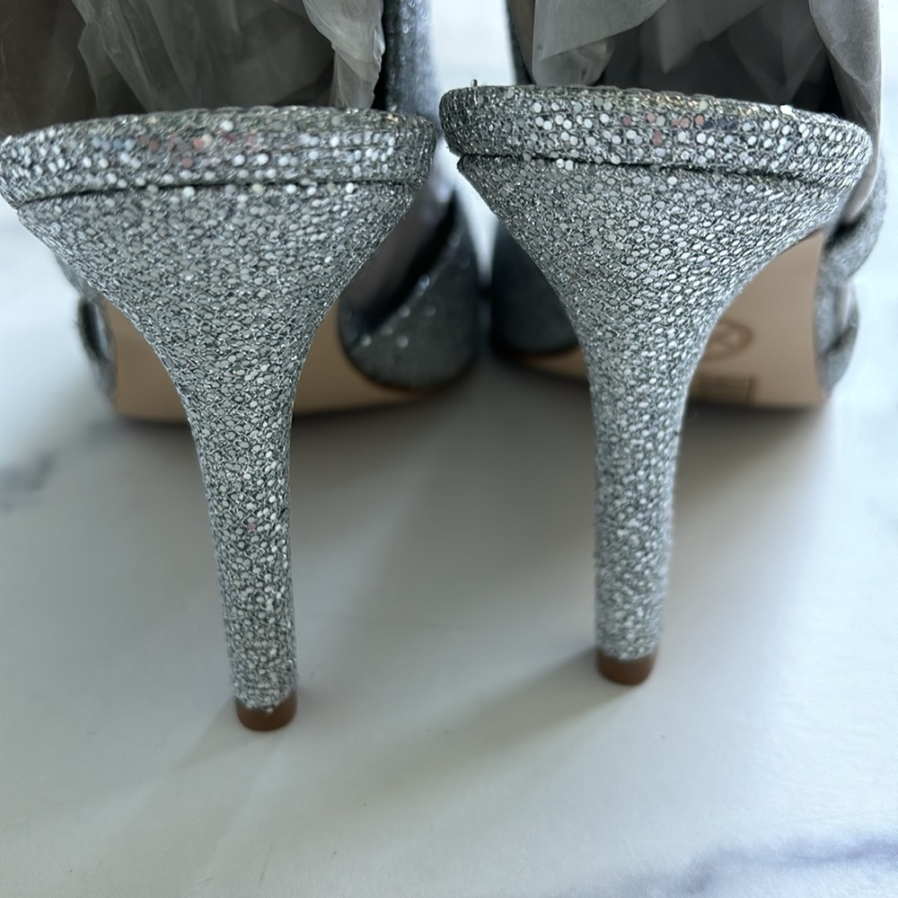Michael Kors Becky Slingback Silver Glitter Open Toe Pumps Size 7M NWOT - Picture 4 of 10